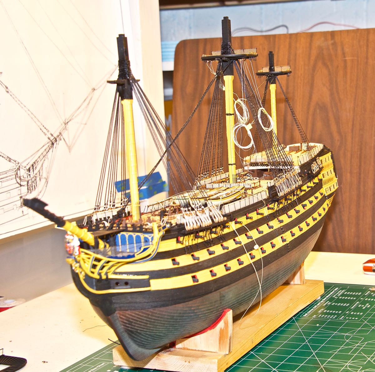 HMS Victory – Imai or Heller 1/100 Page 1