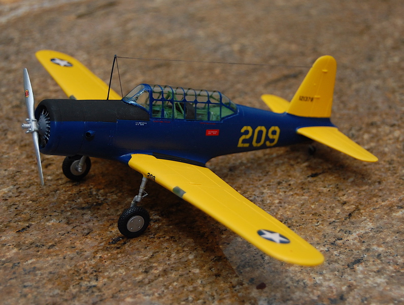 BUILDING PLANET MODELS 1/48 BT-13