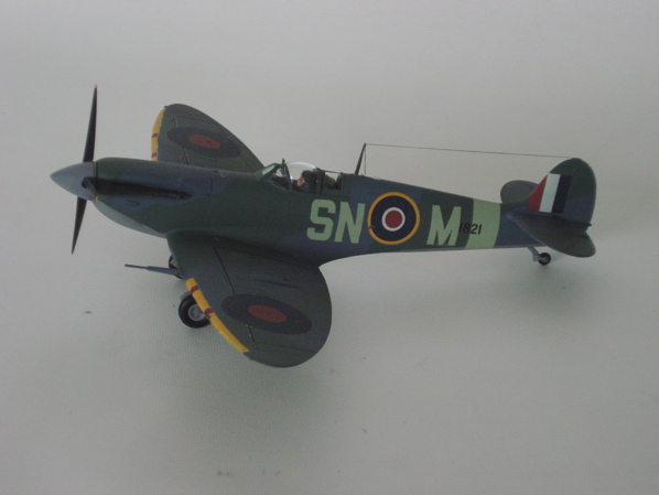 Building the Tamiya 1/48 Spitfire Vb
